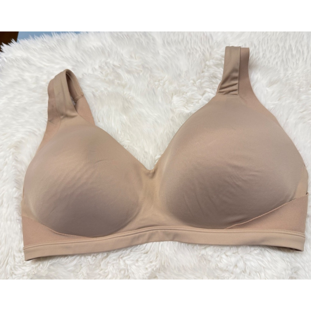 Warner's Nude/Tan Seamless Wireless Comfort Bra